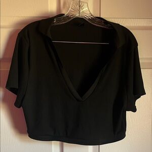 SHEIN Black V-Neck Crop Top